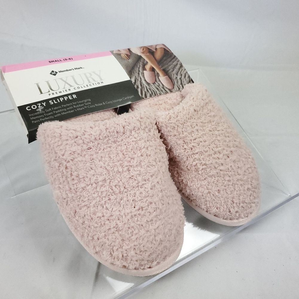 Luxury Premier Collection‎ Cozy Slippers size small (5-6)